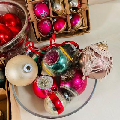 LOT 36: Vintage Glass Christmas Bulbs