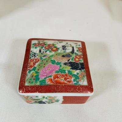 LOT 39: Asian Inspired Decor Including Ginger Jars by Toyo and Satsuma Japan, a “Chokin” Metal-Engraved Vase from Japan and More