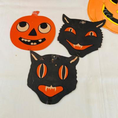 LOT 41: Collection of Halloween Decorations Including Paper Decor by Beistle, Eureka and Hallmark and Crackle Glass Pumpkin