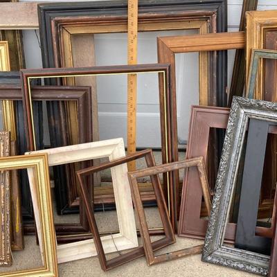 LOT 55: Large Collection of Vintage Wooden Frames