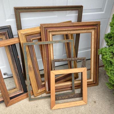 LOT 55: Large Collection of Vintage Wooden Frames