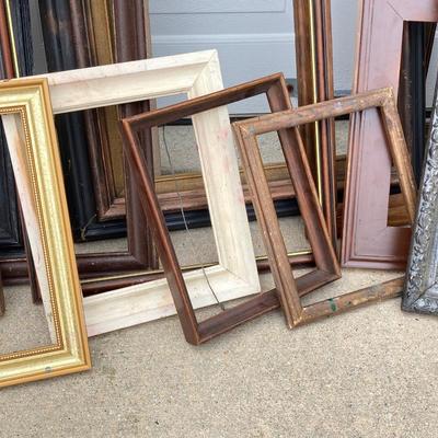 LOT 55: Large Collection of Vintage Wooden Frames