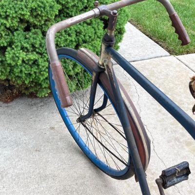 LOT 62: Vintage Men's Rollfast Bicycle