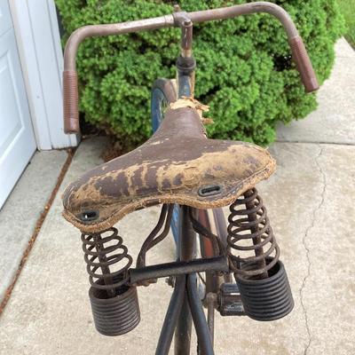 LOT 62: Vintage Men's Rollfast Bicycle