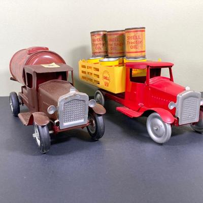 LOT 68: Shell Oil Metal Truck with Miniature Oil Drums and D.P.W. Oil Delivery Truck (Metalcraft Gearbox)