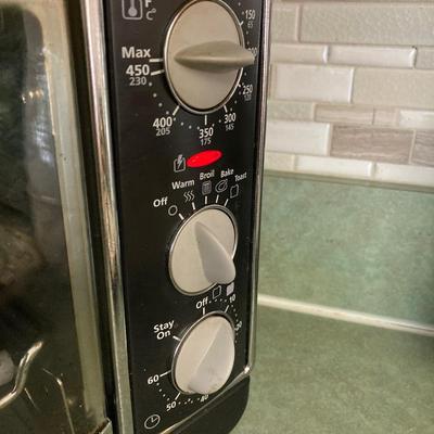 LOT 71: Oster Toaster Oven Model 6232
