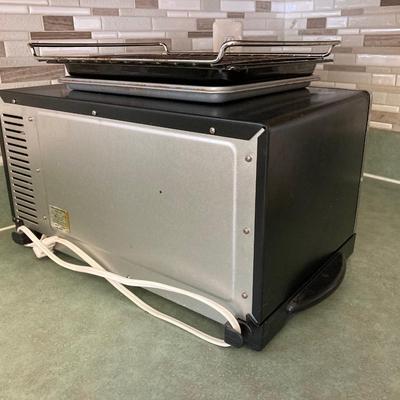 LOT 71: Oster Toaster Oven Model 6232