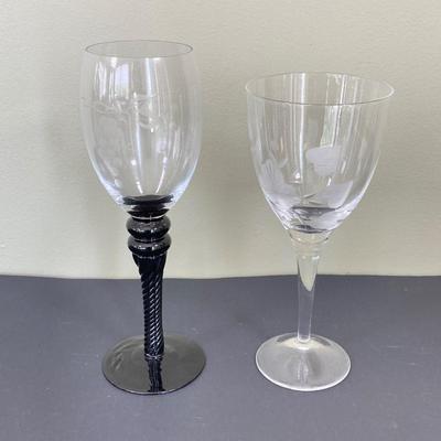 LOT 72: Vintage Jacob Ruppert Beer-Ale Metal Tray, Eichbaum Ureich Glasses, Crown Royal Flask and More