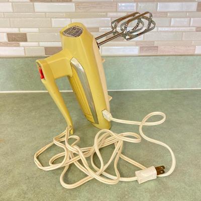 LOT 74: Vintage Kitchen Appliances and More - General Electric Mixer, Easy Twist by Foley Jar Opener, Toaster, Corning Ware Blue Corn...