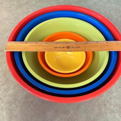 LOT 75: Kitchen Essentials - OGGI Corporation Nesting Bowls, Corn Holders, Pyrex Measuring Cup, Hershey's Candy Jar, Punch N Cover,...