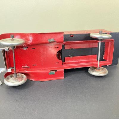 LOT 79: Pair of Metalcraft Corp. Toy Delivery Trucks - Kroger Food Express and Macy's Fancy & Dry Goods