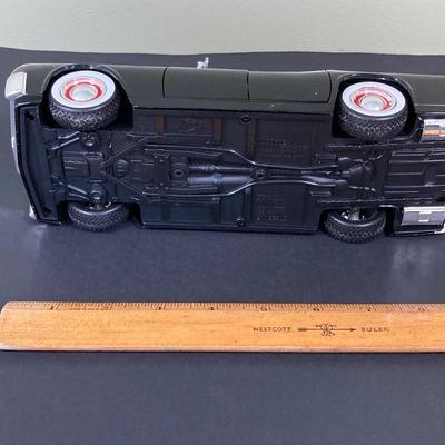 LOT 80: Diecast Toy Cars - Dodge Charger, 1963 Lincoln Continental and 1964 Chrysler Turbine