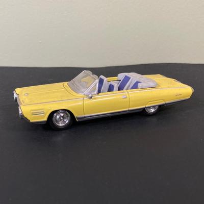 LOT 80: Diecast Toy Cars - Dodge Charger, 1963 Lincoln Continental and 1964 Chrysler Turbine