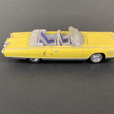LOT 80: Diecast Toy Cars - Dodge Charger, 1963 Lincoln Continental and 1964 Chrysler Turbine