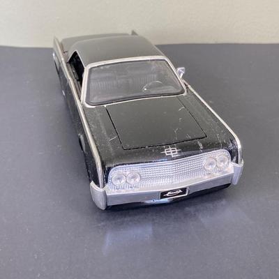 LOT 80: Diecast Toy Cars - Dodge Charger, 1963 Lincoln Continental and 1964 Chrysler Turbine