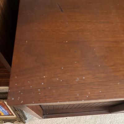 LOT 86: Mid Century Modern Credenza/Media Cabinet w/Reversible Sliding Doors