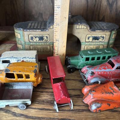 LOT 91: Vintage Tin Garage and Tootsie Toy Cars/Trucks