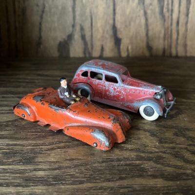 LOT 91: Vintage Tin Garage and Tootsie Toy Cars/Trucks