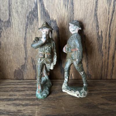 LOT 92: Vintage Metal Toy Soldiers & 2 Composition Soldiers (1 will not stand on its own)