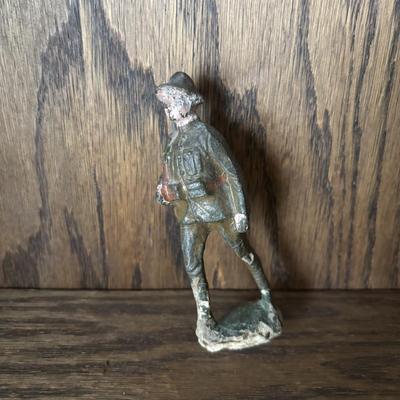 LOT 92: Vintage Metal Toy Soldiers & 2 Composition Soldiers (1 will not stand on its own)