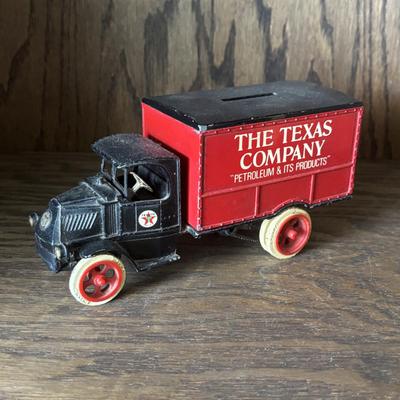 LOT 94: Petroliana Collection: Gulf Station Painting by Local Artist R. Coates, 1986, Ertl Standard Oil & Texaco Banks, Die Cast...