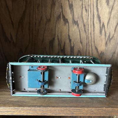 LOT 96: Collectible Tin Toy Street Cars