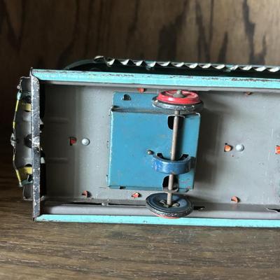 LOT 96: Collectible Tin Toy Street Cars