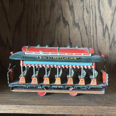 LOT 96: Collectible Tin Toy Street Cars