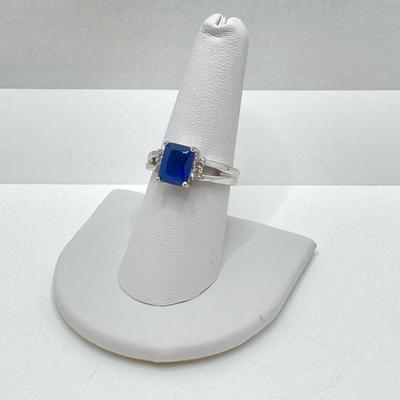 LOT 174: White Gold 10kt Blue Sapphire & CZ Ring, 3.45g Tw., sz.8