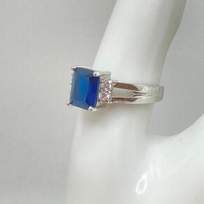 LOT 174: White Gold 10kt Blue Sapphire & CZ Ring, 3.45g Tw., sz.8
