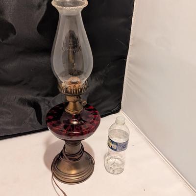 Electric Cranberry Glass Table Lamp (B)