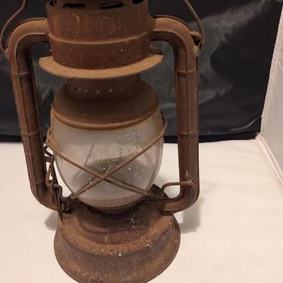 Vintage Dietz Weathered Barn Lantern (B)