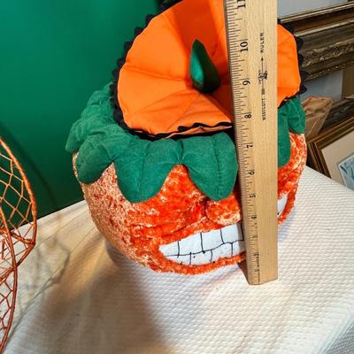 Lot 6 Large Halloween Decor