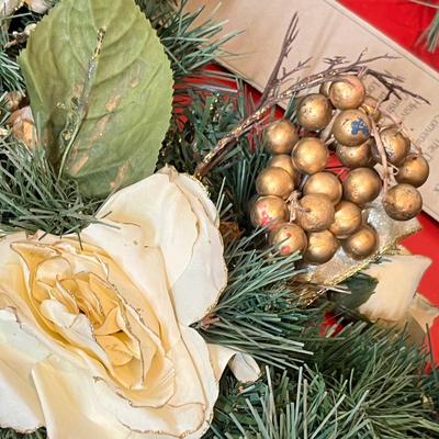 Lot 18 Lot of 3 Wreaths in totes