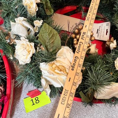 Lot 18 Lot of 3 Wreaths in totes