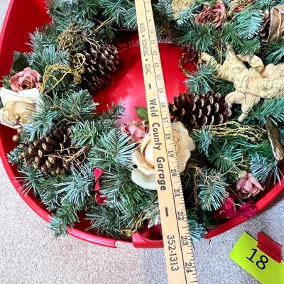 Lot 18 Lot of 3 Wreaths in totes