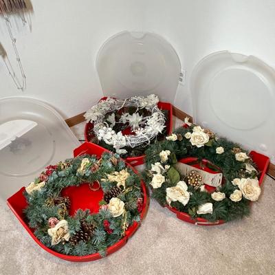 Lot 18 Lot of 3 Wreaths in totes