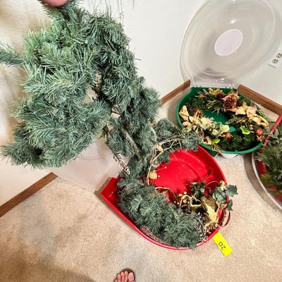 Lot 20 Yup 3 more wreathes!