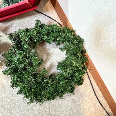 Lot 21 Lot of wreathes