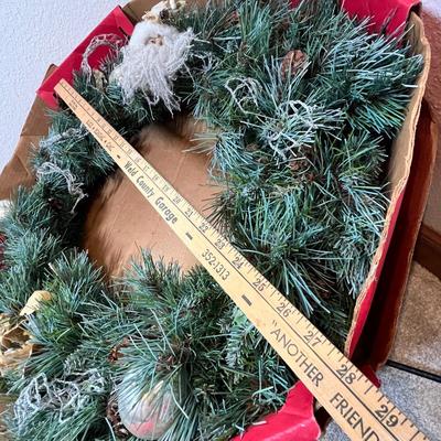 Lot 21 Lot of wreathes