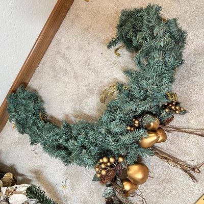 Lot 22 Christmas greenery