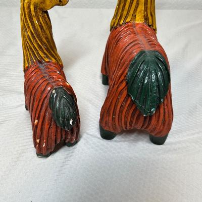 Lot 27 Alpaca figures