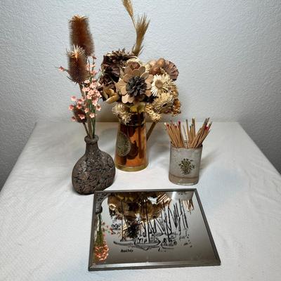 Lot 29 Decor assortment