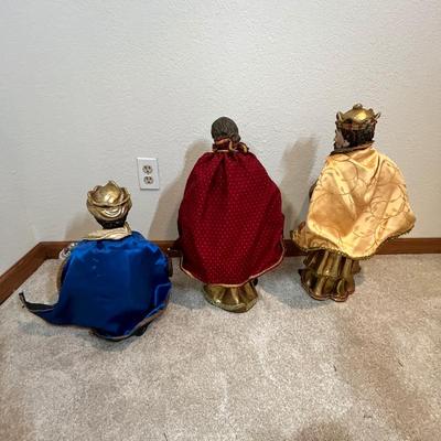 Lot 34 Wisemen figures