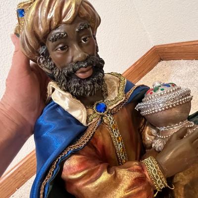 Lot 34 Wisemen figures