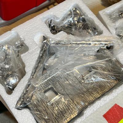 Lot 38 Tub of nativity sets