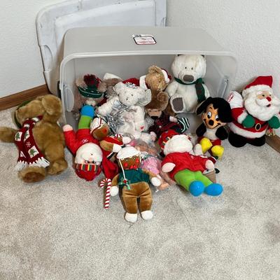 Lot 48 Tub of plushies