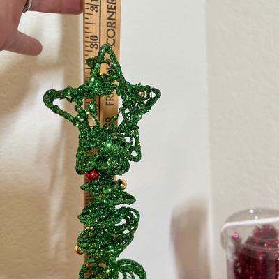 Lot 50 Large tub of Tree decor