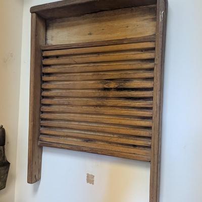 Antique Primitive Wash Board (L)