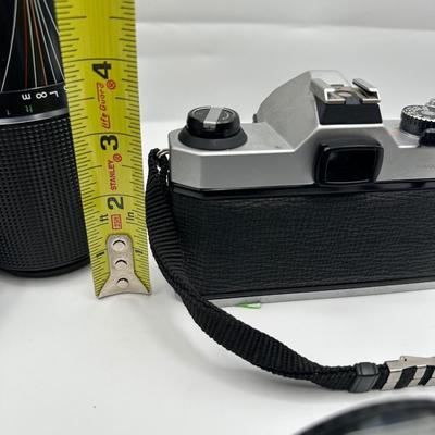 Sale Photo Thumbnail #155: Camera lot 

Untested.